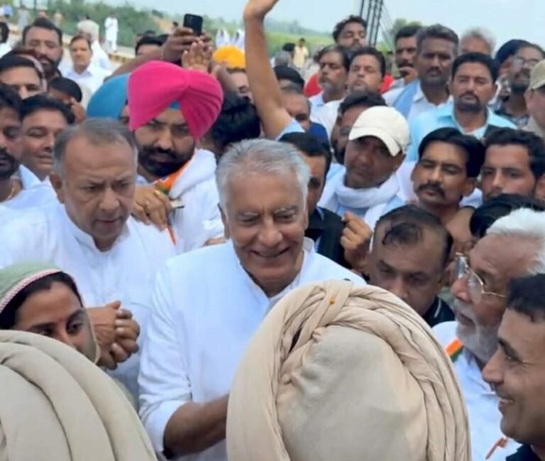 ਸੁਨੀਲ ਜਾਖੜ ਨੂੰ ਪੁਲਿਸ ਨੇ ਹਿਰਾਸਤ ’ਚ ਲਿਆ