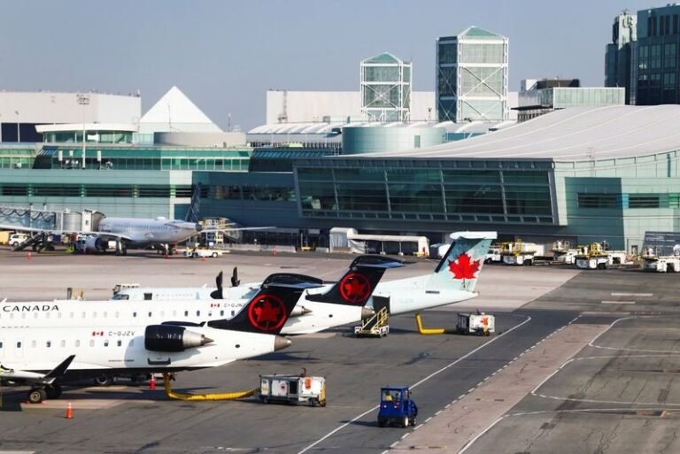 ਏਅਰ ਕੈਨੇਡਾ ਦਾ ਸਟਾਫ ਹੜਤਾਲ ’ਤੇ; ਸੈਂਕੜੇ ਉਡਾਣਾਂ ਰੱਦ