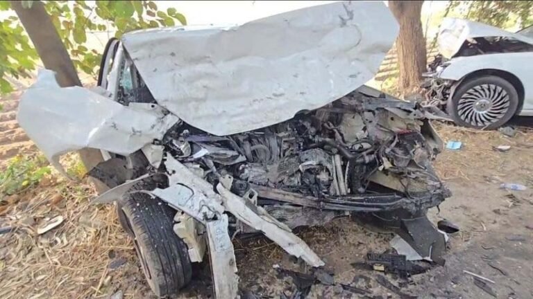 ਆਹਮੋ-ਸਾਹਮਣੀ ਟੱਕਰ ਕਾਰਨ 3 ਮੌਤਾਂ