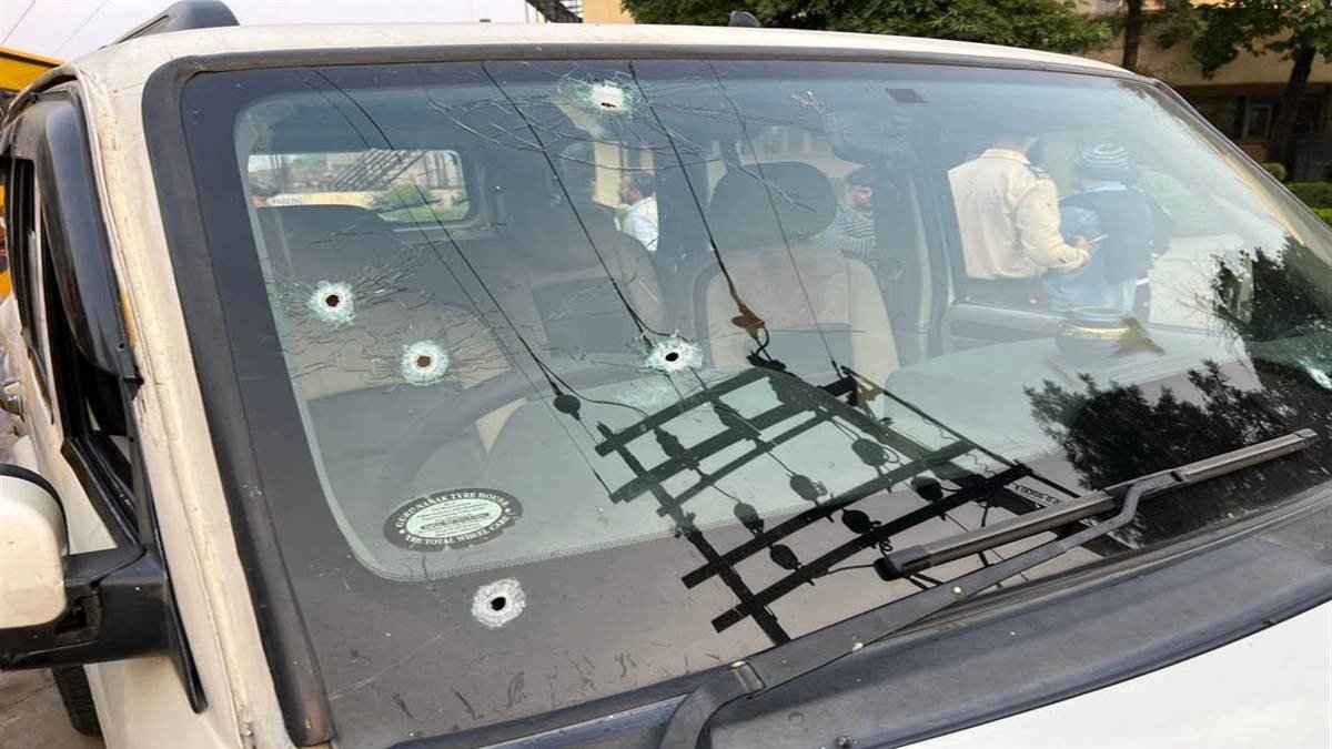 Five Youth Injured in Public Shooting Near Banga Bus Stand